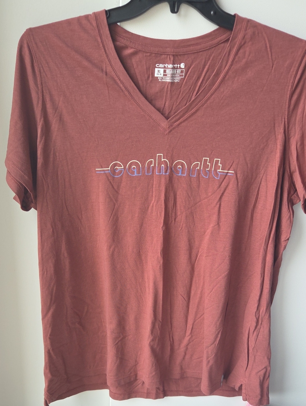 Carhartt Women's V-Neck Logo Tee - Rusty Red